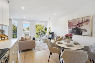 2118 Rue Bercy, Unit SI FL2-ID1543082P in Montréal, QC - Building Photo