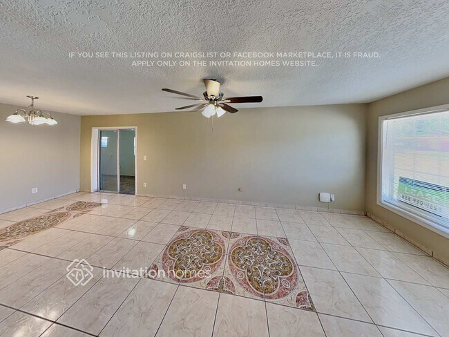 1357 Boulder Dr in Kissimmee, FL - Building Photo - Building Photo