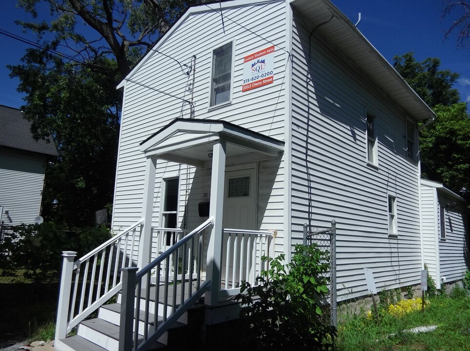 203.5 Cherry St in Syracuse, NY - Foto de edificio