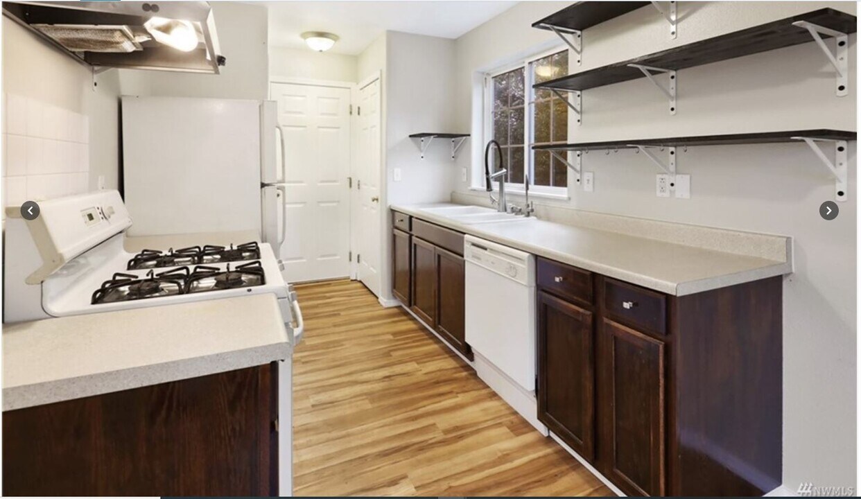 2516 Woburn St in Bellingham, WA - Building Photo