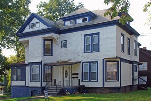 315 Oak St in Syracuse, NY - Building Photo