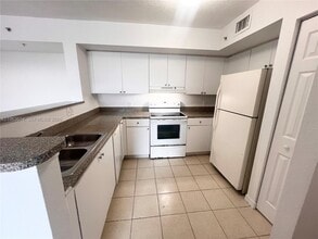 13800 NE 3rd Ct in North Miami, FL - Building Photo - Building Photo