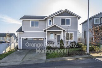 1016 E 43rd St in Tacoma, WA - Building Photo - Building Photo