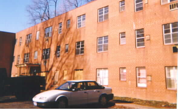 Flowers Apartments in Gaithersburg, MD - Building Photo - Building Photo