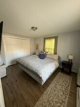 244 E High St in East Hampton, CT - Building Photo - Building Photo