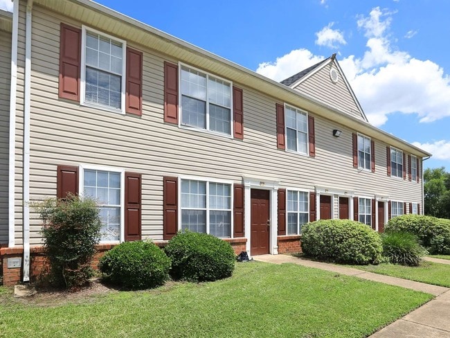 Sunchase Apartments in Albany, GA - Building Photo - Building Photo