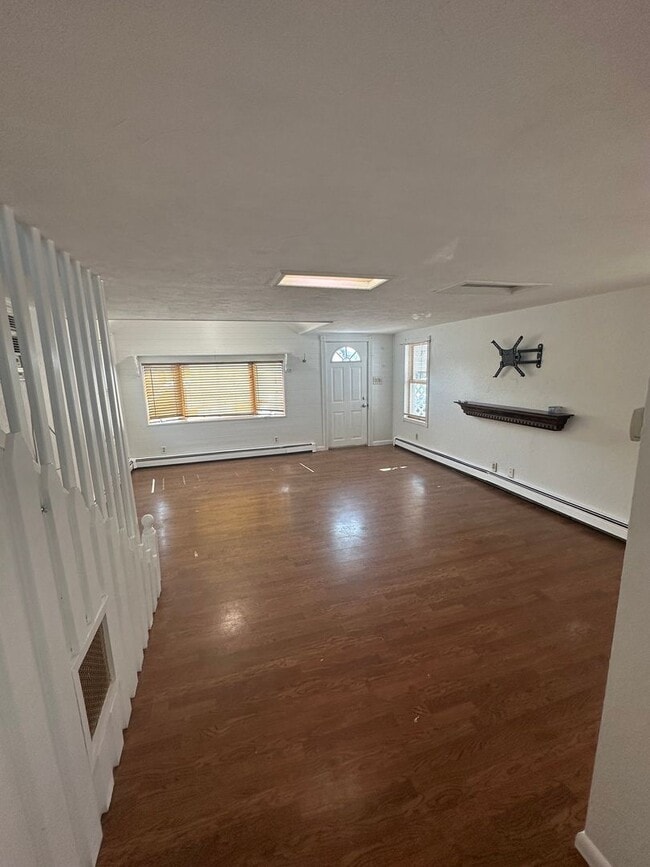 15 Waterview Pl in Keansburg, NJ - Building Photo - Building Photo