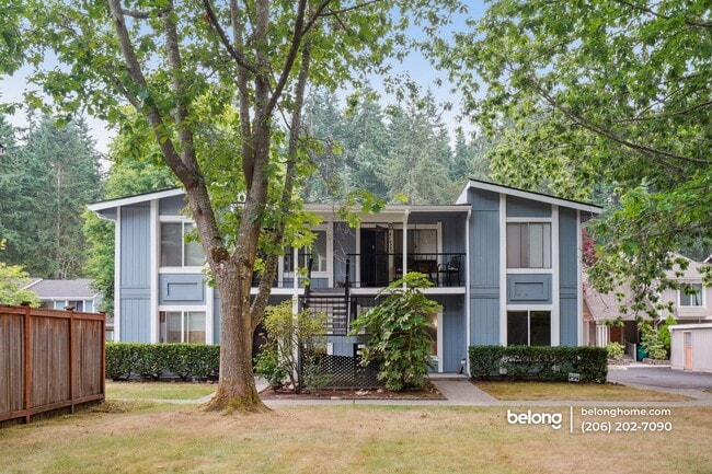 12200 NE 147th Pl in Kirkland, WA - Building Photo - Building Photo