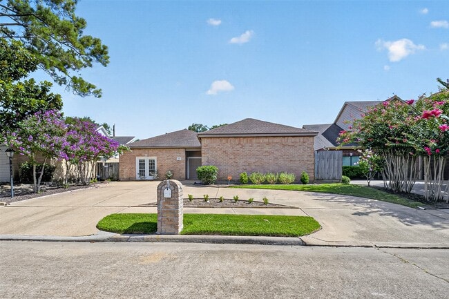 property at 10310 Chevy Chase Dr