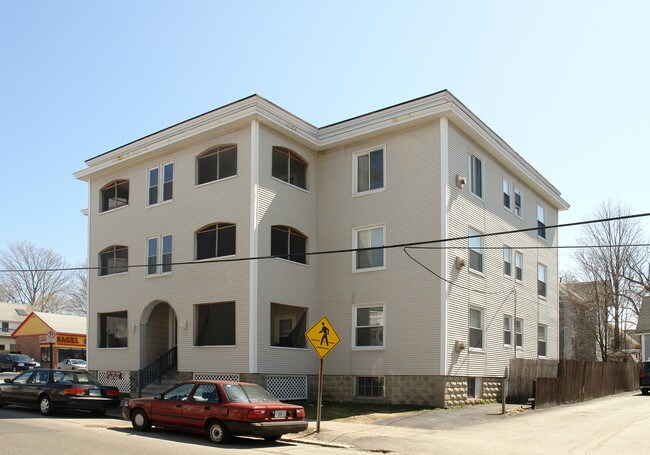 367 Hanover St in Manchester, NH - Foto de edificio - Building Photo