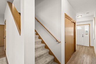 1031 upper glacier path-Unit -4 in Milton, WI - Building Photo - Building Photo