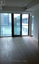 25 Richmond St E in Toronto, ON - Building Photo - Building Photo