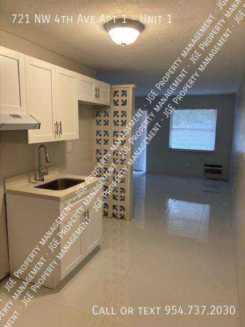 721 NW 4th Ave in Fort Lauderdale, FL - Building Photo