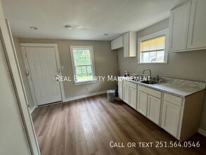 507 Helveston St in Mobile, AL - Building Photo - Building Photo