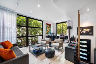 1024 Lenox Ave. in Miami Beach, FL - Building Photo - Building Photo