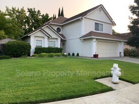 2266 Marshall Rd in Vacaville, CA - Building Photo