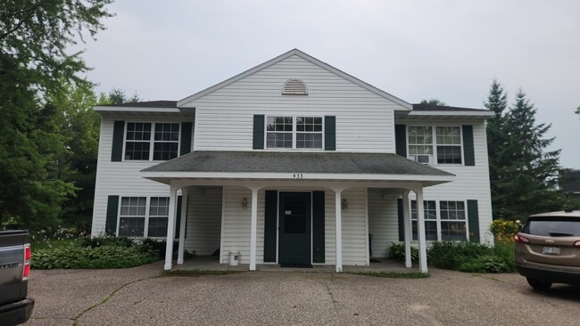 433 Clinton Ct, Unit 1