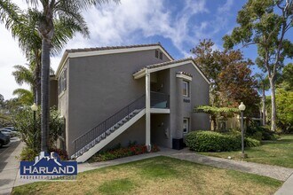 8460 Via Mallorca in San Diego, CA - Building Photo - Building Photo