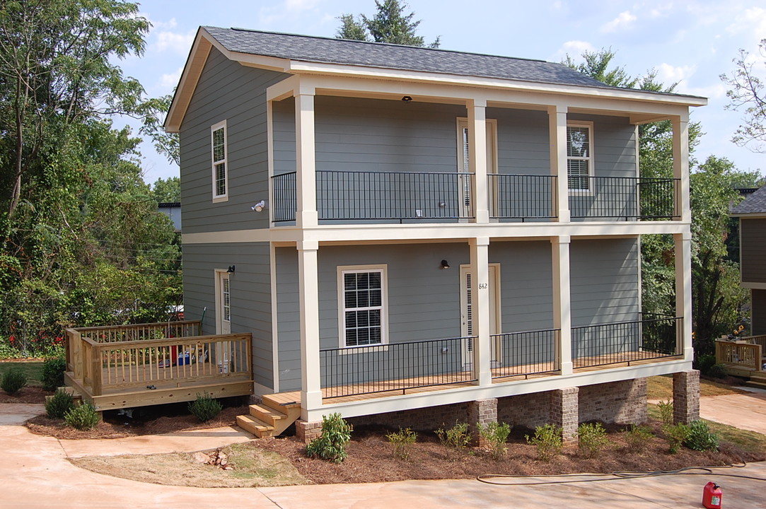 227 Madison Heights in Athens, GA - Building Photo