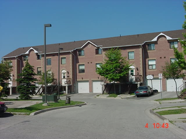 Highbush Village in Pickering, ON - Building Photo