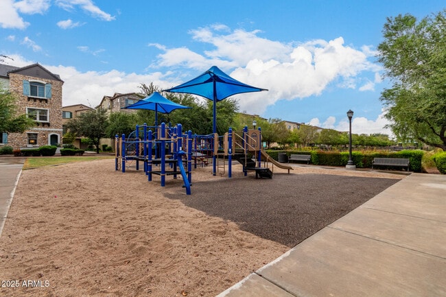 1634 E Canyon Creek Dr in Gilbert, AZ - Building Photo - Building Photo