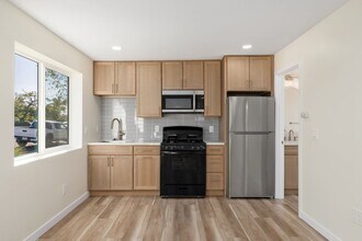 3030 Skipper St in San Diego, CA - Building Photo - Building Photo