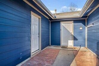 12002 Swan Dr in Austin, TX - Building Photo - Building Photo