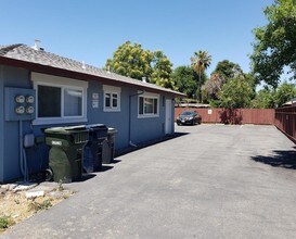 1822 Walnut St in Livermore, CA - Foto de edificio - Building Photo
