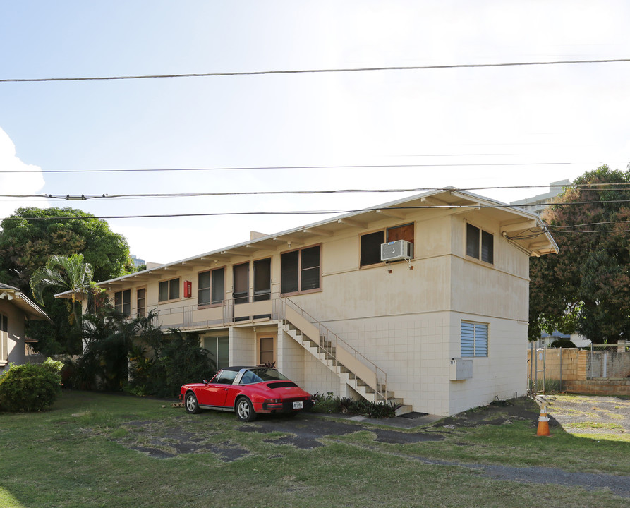 717 Kamoku St in Honolulu, HI - Foto de edificio