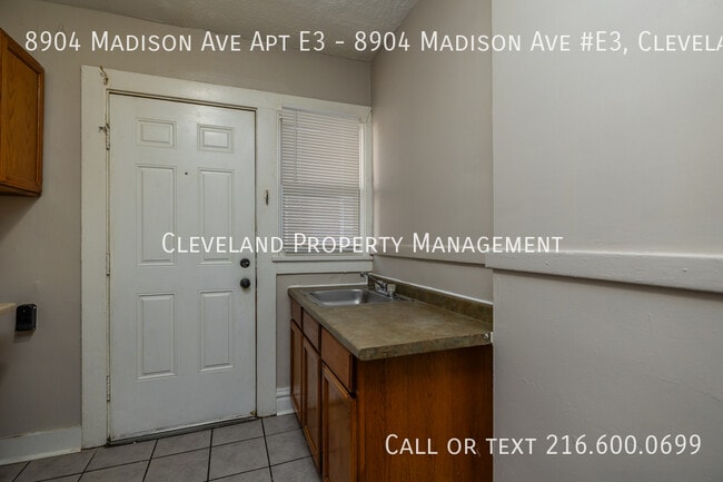 8904 Madison Ave in Cleveland, OH - Building Photo - Building Photo