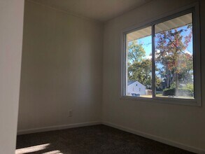 7101 Fordshire Ln in Hazelwood, MO - Building Photo - Building Photo