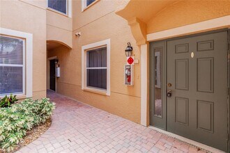 28141 Donnavid Ct-Unit -6 in Bonita Springs, FL - Building Photo - Building Photo