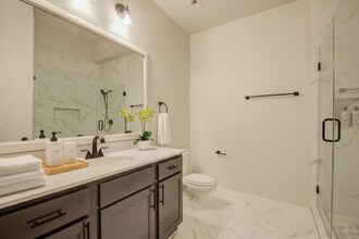 705 Main St in Houston, TX - Building Photo - Building Photo