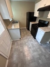 716 Sunny Ln in Irving, TX - Building Photo - Building Photo