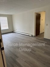 20 Wolf Rd in Lebanon, NH - Building Photo - Building Photo