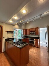 Charming Bellevue Home With Flexible Lease in Bellevue, WA - Building Photo - Building Photo