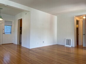 655 Oakland Ave in Oakland, CA - Building Photo - Building Photo