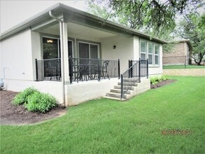 106 Coyote Trail in Georgetown, TX - Building Photo - Building Photo