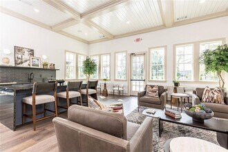 3373 Fence Rd in Dacula, GA - Foto de edificio - Building Photo