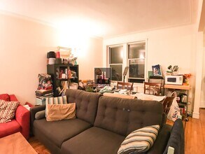 ALBEMARLE ROAD, Unit D6 in Brooklyn, NY - Foto de edificio - Building Photo