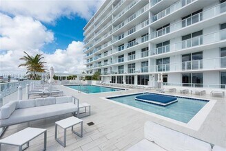 4250 Biscayne Blvd, Unit 501 in Miami, FL - Foto de edificio - Building Photo