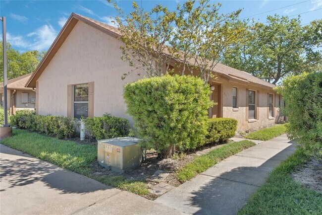 310 Douglas Way in Winter Garden, FL - Building Photo - Building Photo