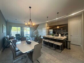 240 Villa Domani Ct in Davenport, FL - Building Photo - Building Photo