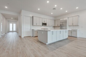 12612 Heritage Hts Dr in Las Vegas, NV - Building Photo - Building Photo