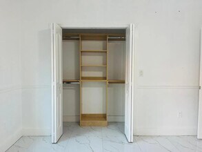 16400 NW 82nd Ct in Hialeah, FL - Building Photo - Building Photo