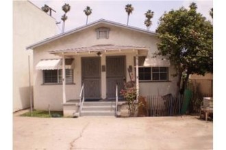 6616 Makee Ave in Los Angeles, CA - Building Photo - Building Photo