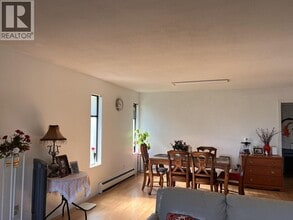 9580 Blundell Rd in Richmond, BC - Building Photo - Building Photo