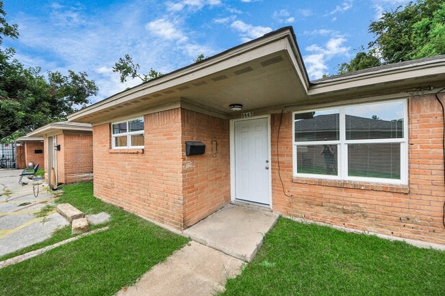5435 Pardee St in Houston, TX - Building Photo - Building Photo