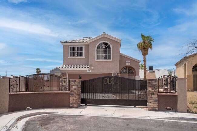 property at 2187 Eclair Cir