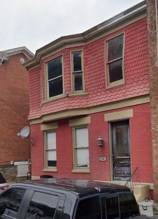 15 W 4th St in Maysville, KY - Building Photo